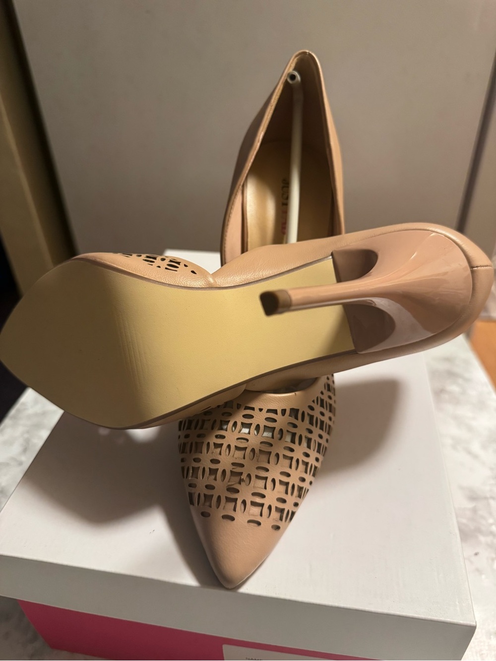 Women's Nude Pointed Toe Laser-Cut Pumps